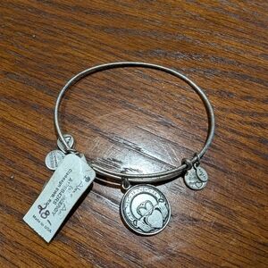 Alex and Ani bracelet, claddagh